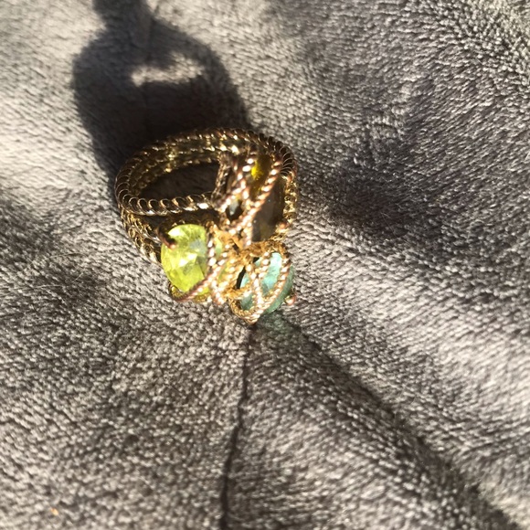 Three stone peridot, Smokey quarts, and aquamarine size 7 ring - Picture 4 of 8